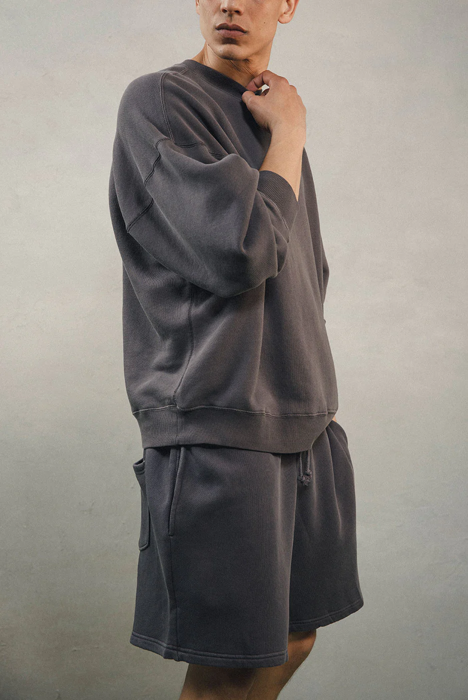 OVERSIZED CORE CREWNECK