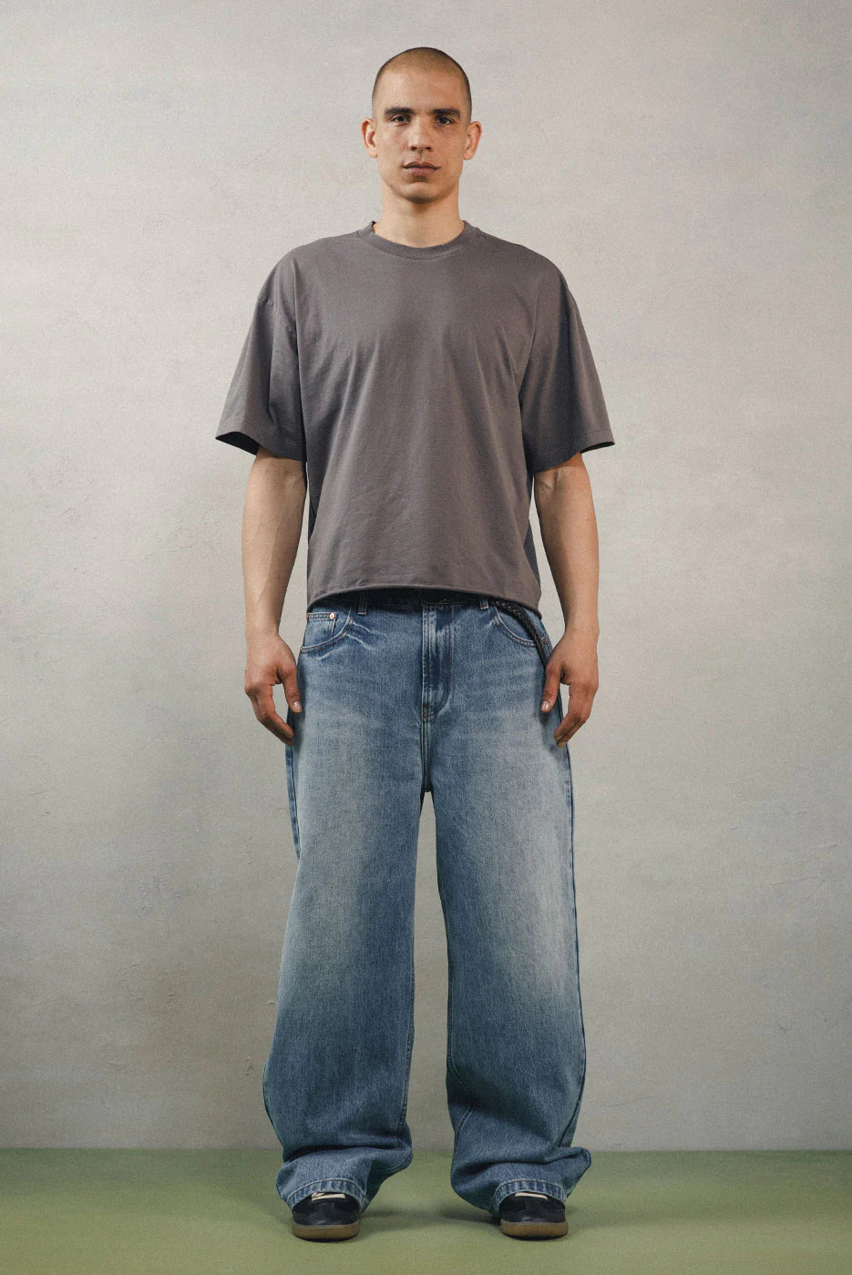 OVERSIZED CROP CORE TEE