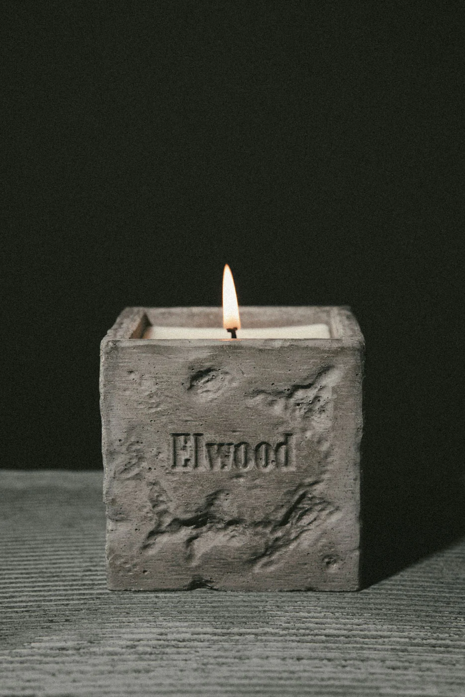 SIGNATURE CANDLE